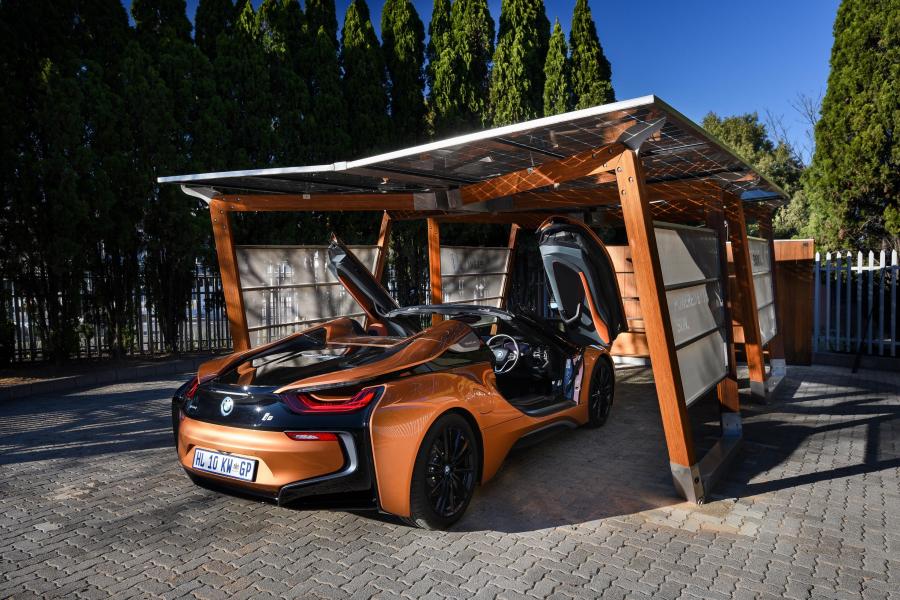  BMW i8 Roadster (I15) 2018 года  (ZA) (фото 35 из 44)
